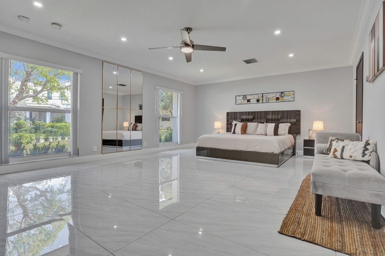 Room 2, Luxury 6BR Villa Near Hollywood, Broward