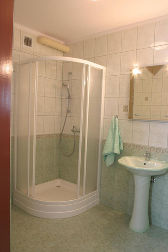 Bathroom 3, Hotel Goralski Raj, Nowy Targ