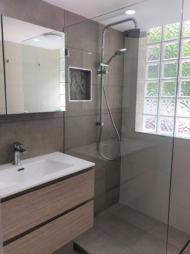 Bathroom 3, Sundeck Gardens Apartments, Maroochy - Maroochydore