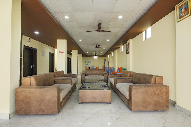 4, Fabhotel Shree Vilas, Dehradun
