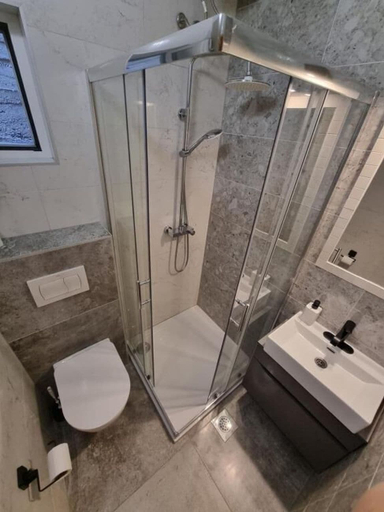 Bathroom 2, Apartment Lulu, Omiš