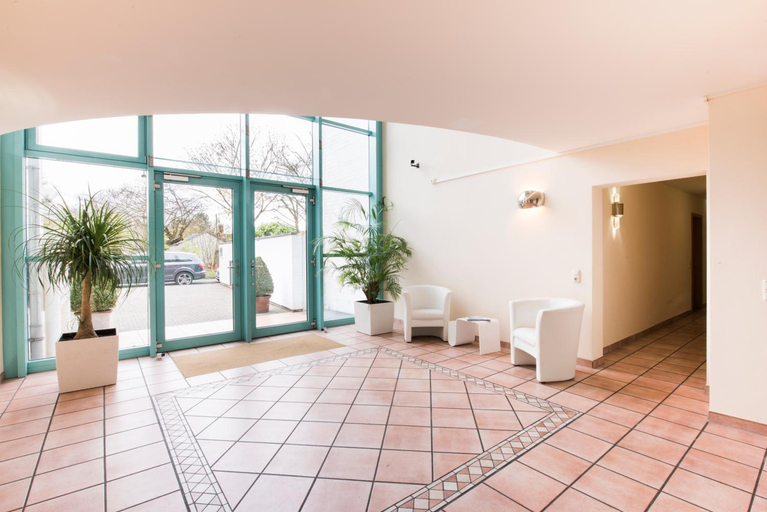 Others 5, Parkside Apartment House, Düsseldorf