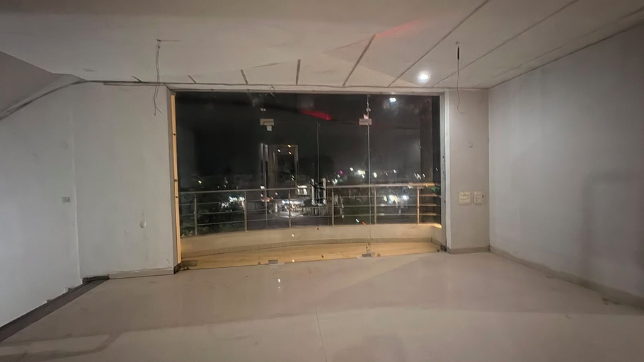 Interior 4, The Golden Palace, Amravati
