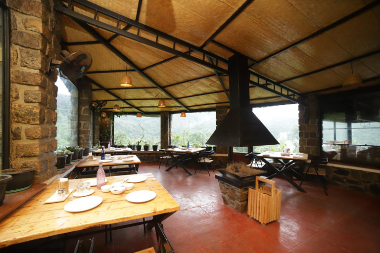 Food & Drinks, Eagle Woods kookal, Dindigul