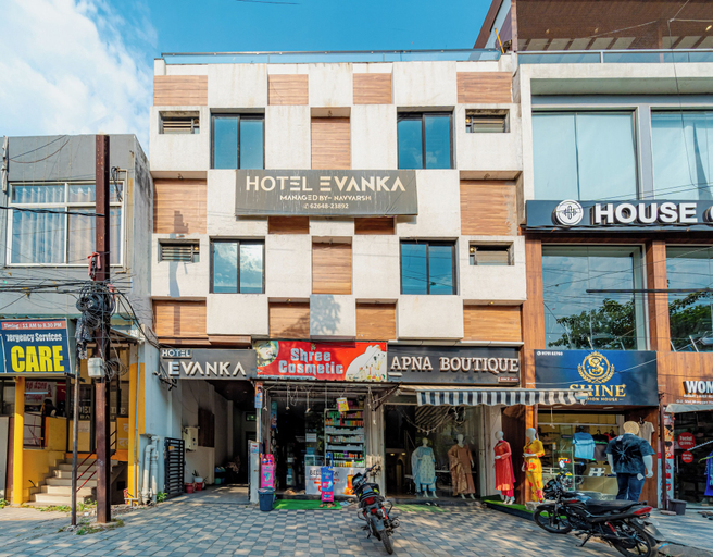 Exterior & Views, Hotel Ivanna, Indore