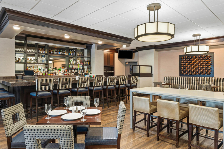 Food & Drinks 5, DoubleTree by Hilton Hotel Wilmington, New Castle