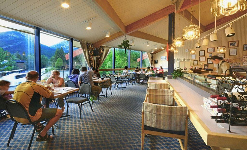 Food & Drinks, The Dorothy Motel, Division No. 15