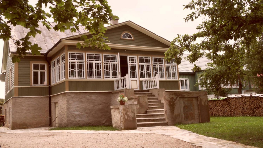 Entrance 2, Vaike-Liiva Villa, Haapsalu