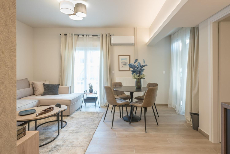 5, Marina Zeas Comfy Apartment, Attica