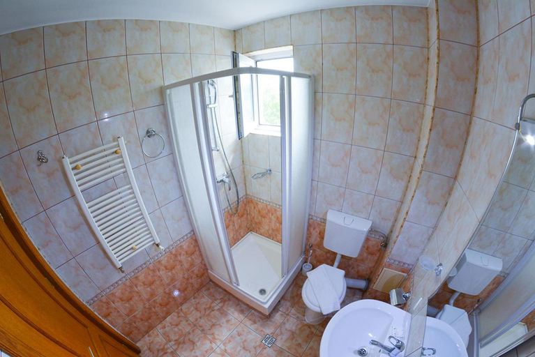 Bathroom 3, Pensiune Valentina, Ramnicu Valcea