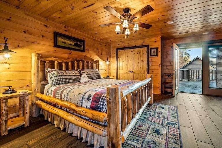 Room 3, Z - Walden's Creek Lodge, Sevier