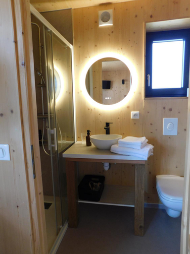 Bathroom 3, Lodges Au Cœur des Puys, Puy-de-Dôme