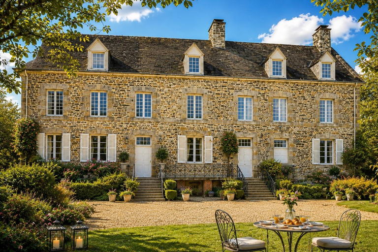 Exterior & Views