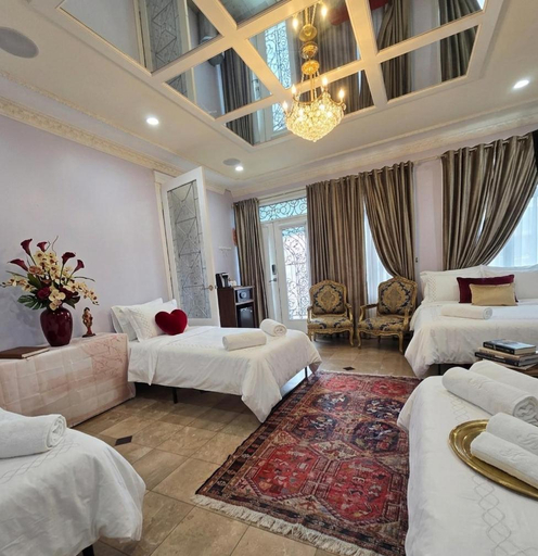 4, Royal Boutique Hotel, Greater Vancouver, Greater Vancouver