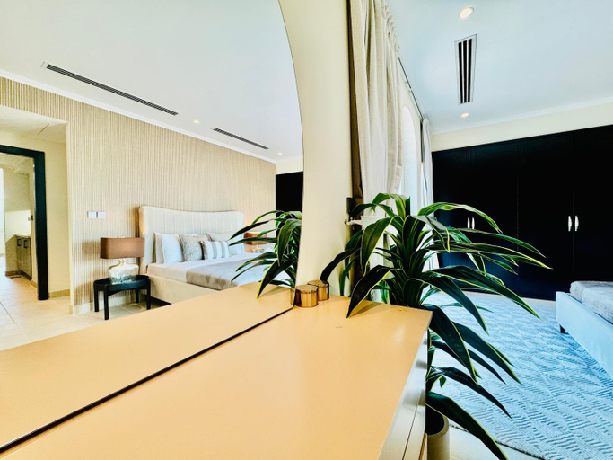 Others 4, Venduras - Elite 3BR Villa With Private Pool in Jumeirah Park, Dubai