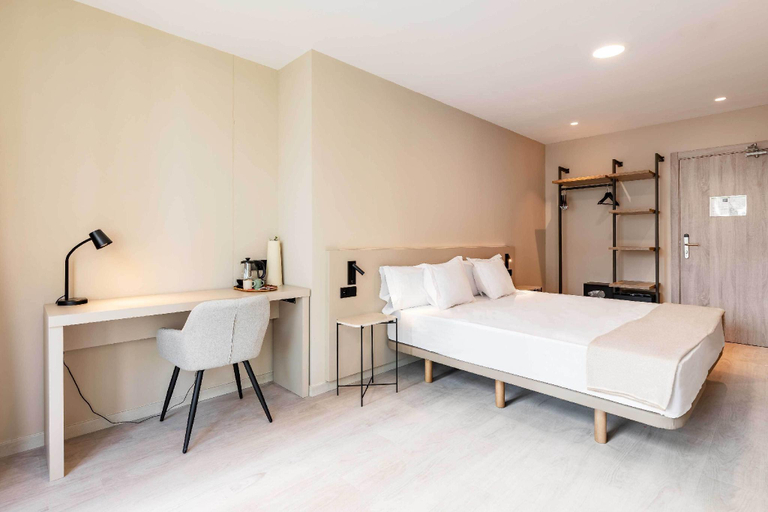 Bedroom 3, HQ Arena Hotel, Valencia