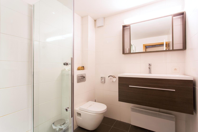 Bathroom 3, Malpertuus Hotel, Limburg
