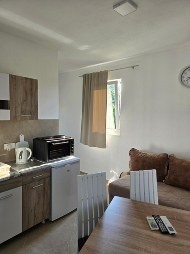 4, Relax Apartments