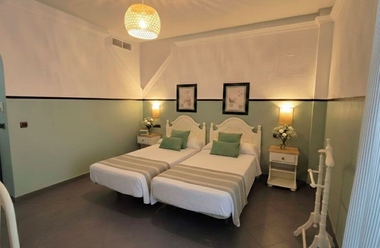 Room 4, Mitra Rooms, Córdoba