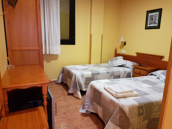3, Hostal los nogales, Asturias