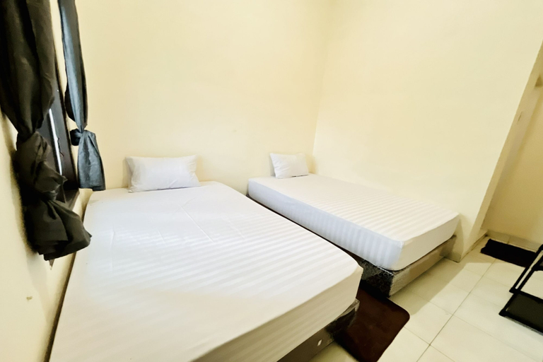 Room 5, Hotel O near Universitas Sumatera Utara, Medan