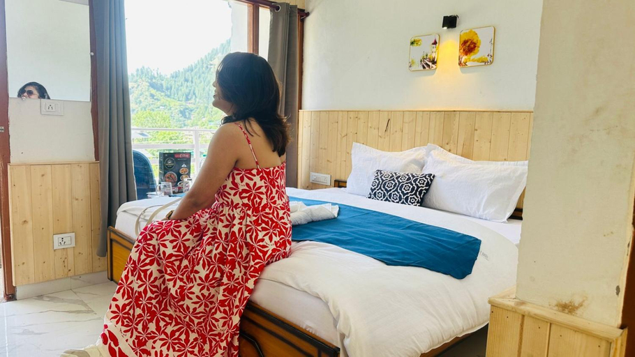 Bedroom 3, Jibhi Highness River Side, Kullu