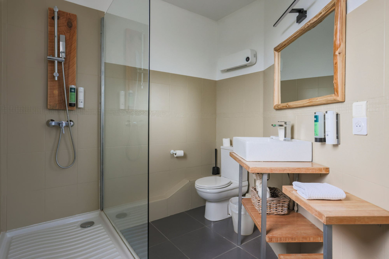 Bathroom 4, Hôtel La Baïne, Landes