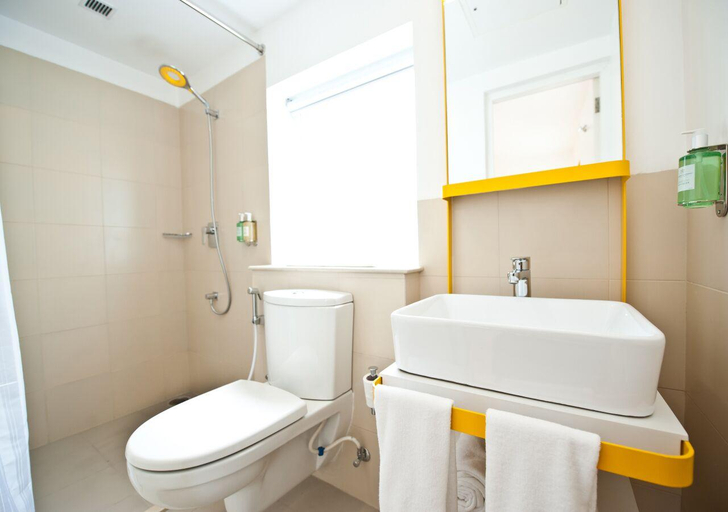 Bathroom 3, Bloom Golf Course Road, Gurgaon