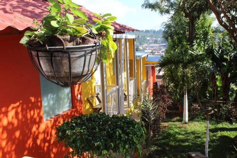 Property grounds, Las Casitas Hostal Ataco, Mejicanos