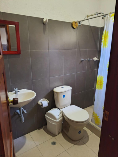 Bathroom 5, Hostal Villa San Juan, Topagá