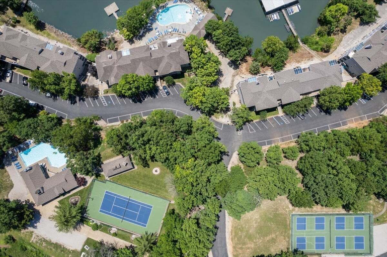 Exterior 3, Top Floor Lake Views, Loft Space & Private Deck Retreat at the 12mm, Camden