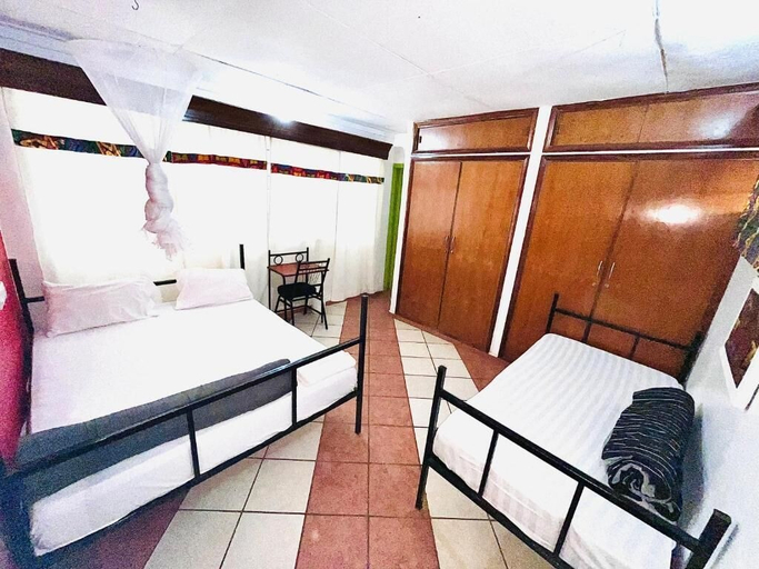 Room 5, Uhuru Peak Hostel, Moshi Urban