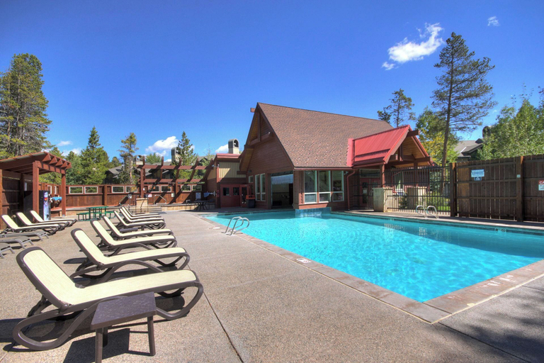 Sport & Beauty 3, Sundowner II #224 (On 4 O'Clock Rd, with on-site Hot Tub), Summit