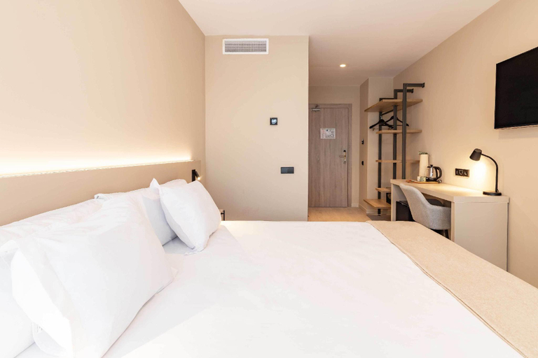 Bedroom 4, HQ Arena Hotel, Valencia
