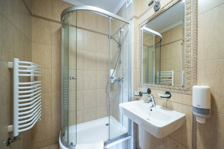 Bathroom 5, Helan Family & SPA, Tatra