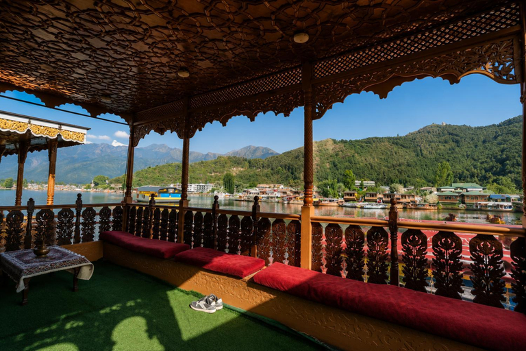 Others 5, Houseboat Young morning star royale, Srinagar