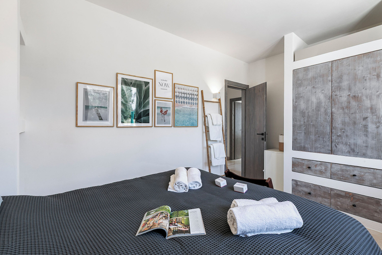 Room 4, Villa Tartaruga Luxury With Pool, Brindisi