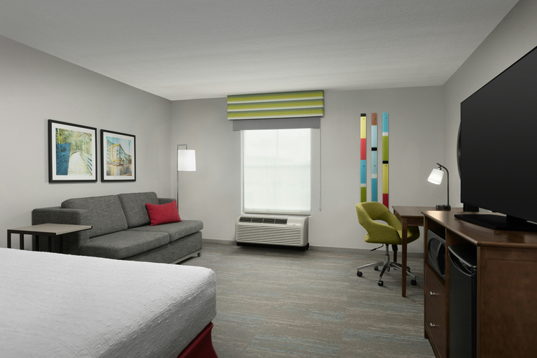 Bedroom 2, Hampton Inn & Suites Orlando-North/Altamonte Springs, Seminole