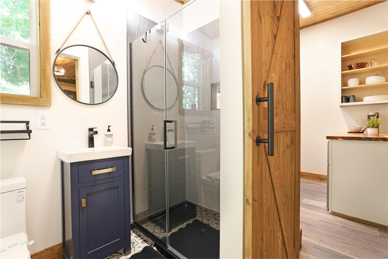 Bathroom 3, Tiny Tarheel Cozy Retreat Near UNC-Tiny House, Chatham