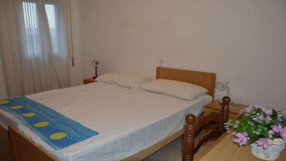 Others 3, Cozy House in Caorle Near the Beach, Venezia