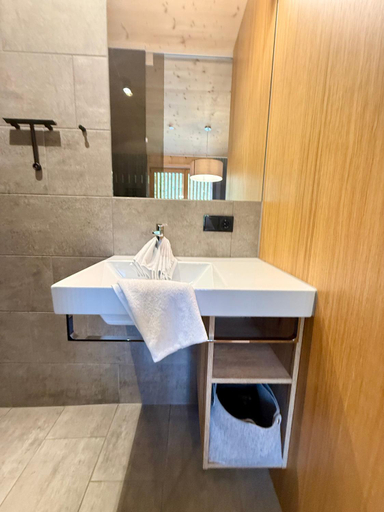 Bathroom 3, Mellau Apartments, Bregenz