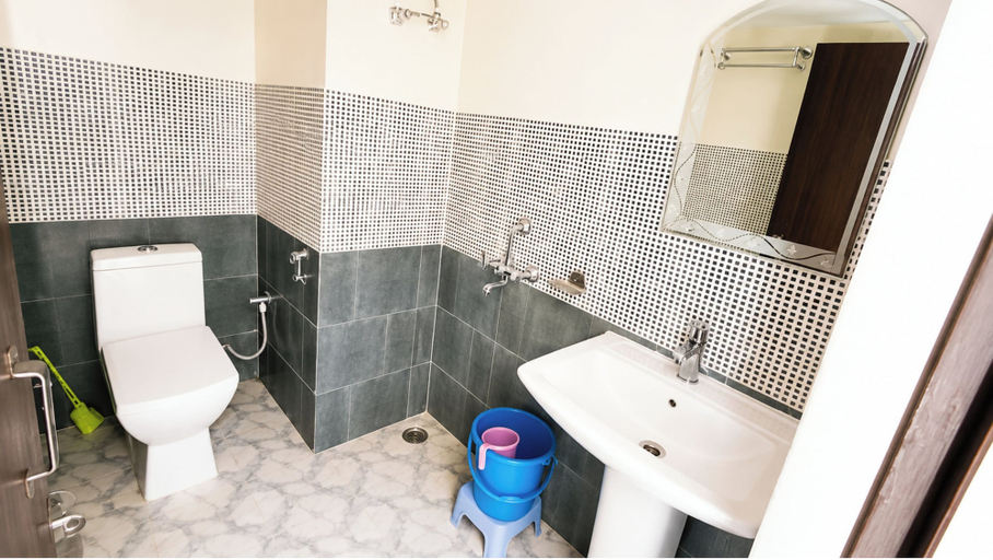 Bathroom, Hotel The Govind Bhanadhar Rudraprayag, Garhwal