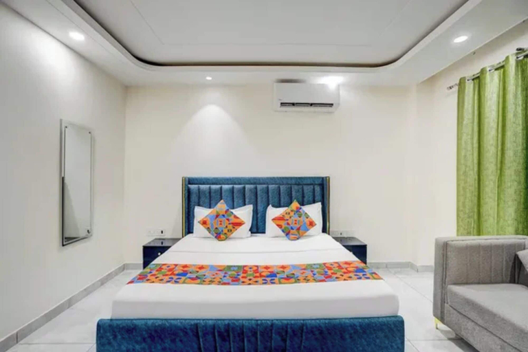 Room 3, Fabhotel Royal Inn, Gautam Buddha Nagar