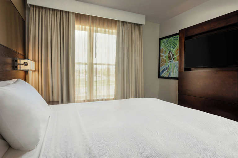 Bedroom 2, Residence Inn by Marriott Corona Riverside, Riverside