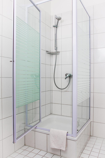 Bathroom 4, Hotel Eckstein, Berlin