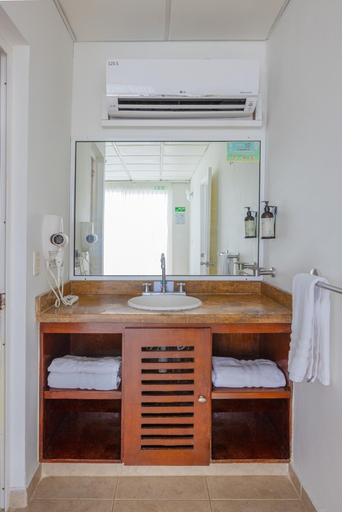 Bathroom, Decameron Los Delfines All Inclusive, San Andrés