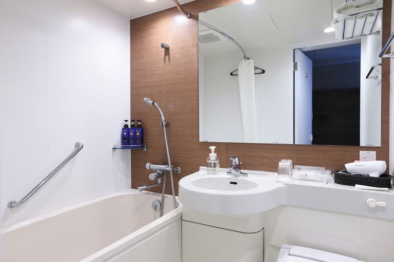 Bathroom 5, Almont Hotel Naha Kenchomae, Naha