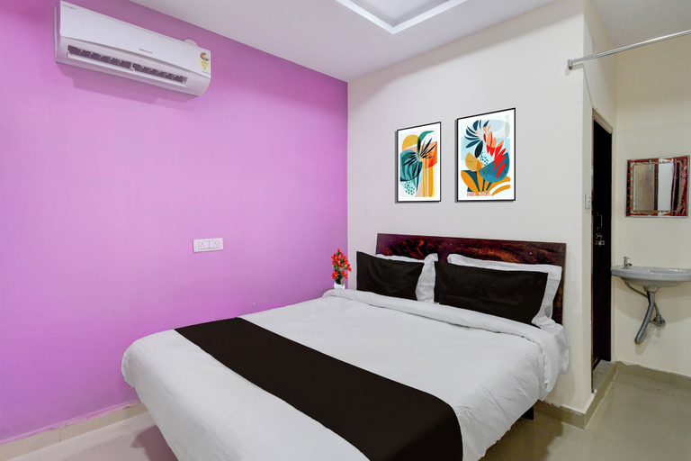 Room 4, Super Collection O Tarnaka Metro Station, Ranga Reddy