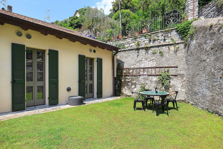 Outdoor dining 2, Villa With Pool and Panoramic Views of Lake Como, Como