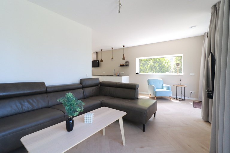 Living room 4, Private Bungalow With Jetty for 6, Wûnseradiel